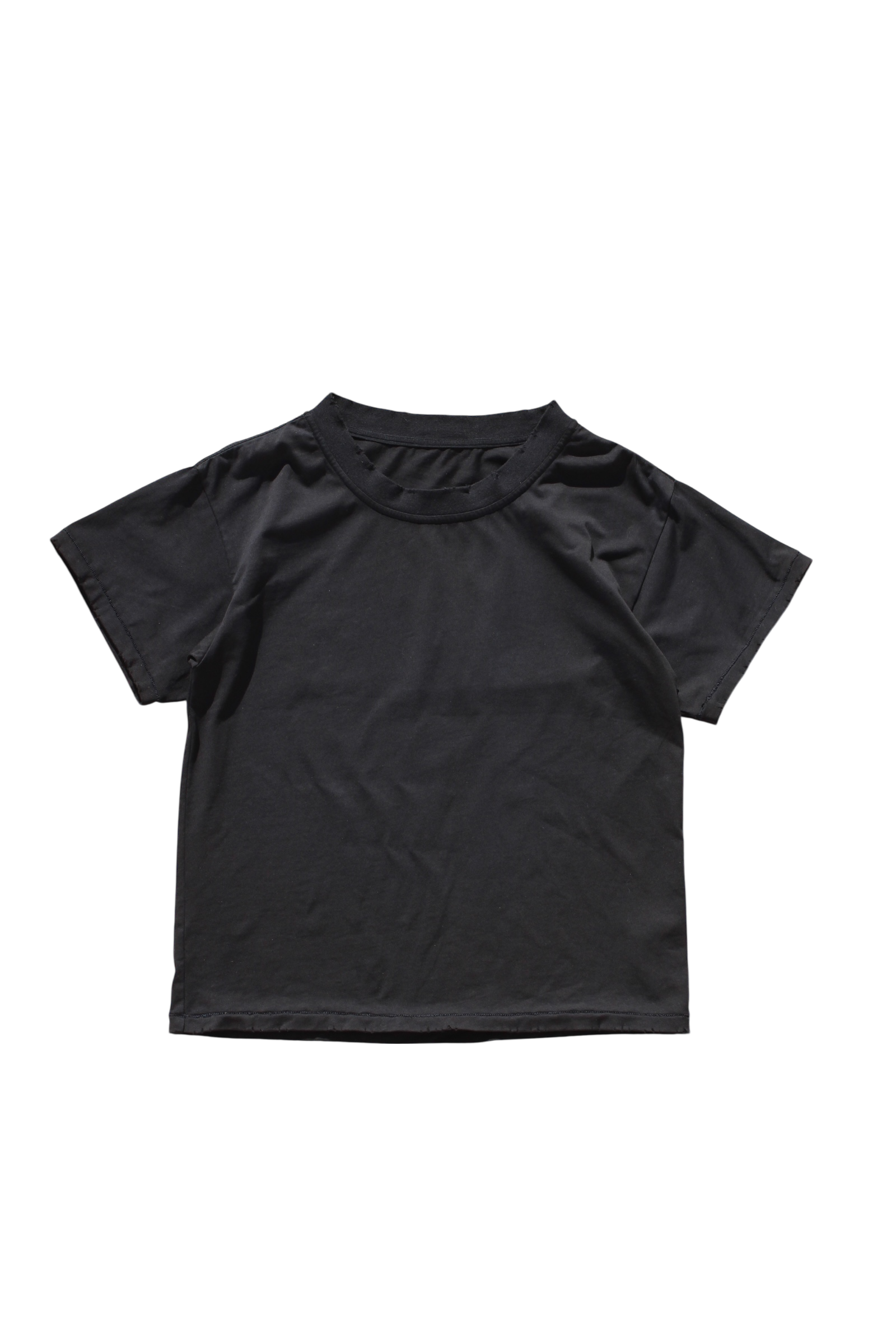AP001 BLACK BLANK TEE